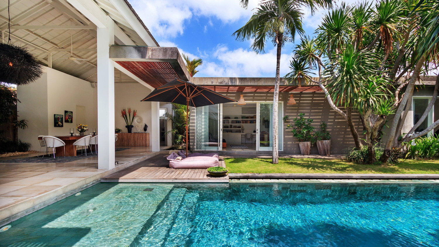 villa mimi 18 mimi pool daylight e 5bc432061bd5e